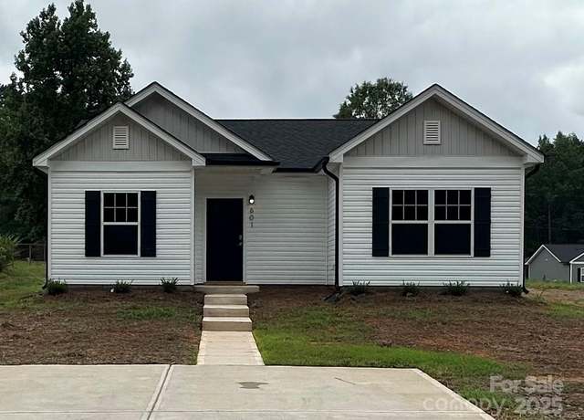 Property at 601 Queens Rd, Gastonia, NC 28052, 3 beds, 2 baths