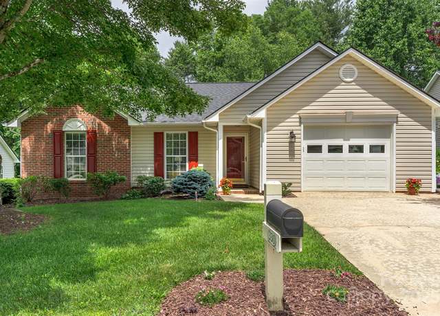 Property at 330 Stonehollow Rd, Fletcher, NC 28732, 3 beds, 2 baths