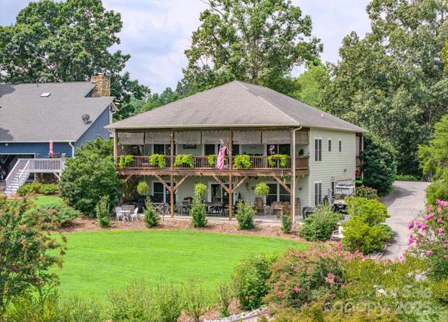 Property at 101 Lake Club Ln, Nebo, NC 28761, 3 beds, 3 baths