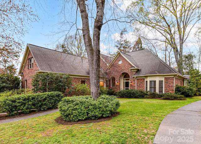 Property at 2411 Calais Pl, Charlotte, NC 28211, 3 beds, 3 baths
