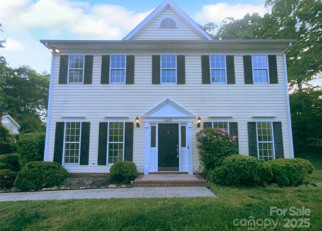 Property at 1415 Newfound Hollow Dr, Charlotte, NC 28214, 4 beds, 2.5 baths