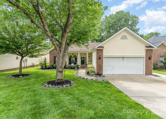Property at 5829 Andrew Ward Ave, Charlotte, NC 28216, 3 beds, 2 baths