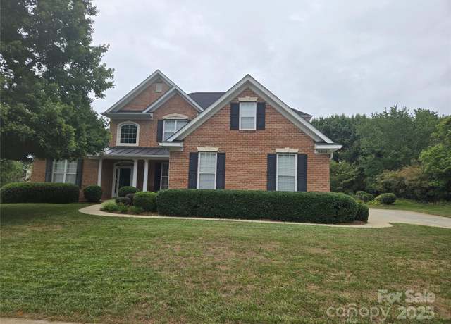 Property at 8012 Avanti Dr, Waxhaw, NC 28173, 5 beds, 3.5 baths