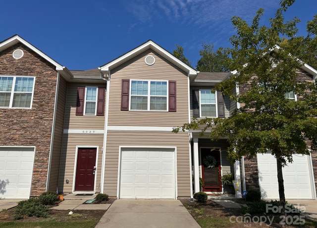 Property at 6029 Guildford Hill Ln, Charlotte, NC 28215, 3 beds, 2.5 baths
