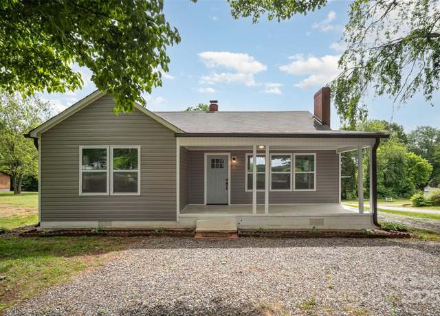 Property at 621 Bristol Dr, Statesville, NC 28677, 2 beds, 1 bath