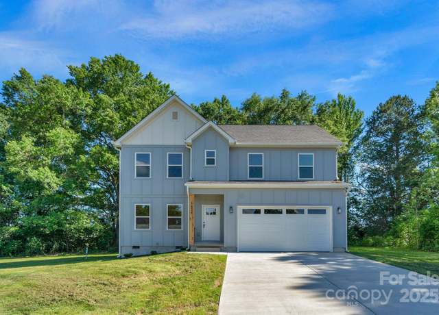 Property at 7874 Lucky Creek Ln, Denver, NC 28037, 4 beds, 2.5 baths