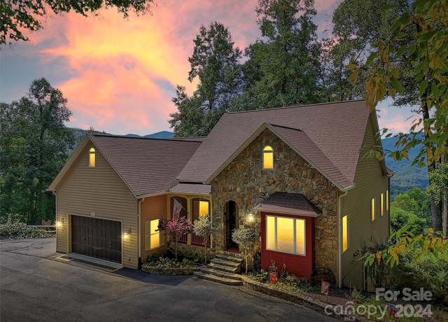 Property at 445 Equestrian Dr, Waynesville, NC 28786, 6 beds, 6.5 baths