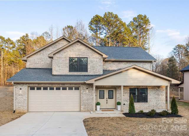 Property at 1938 Grace Ln, Charlotte, NC 28262, 4 beds, 3.5 baths