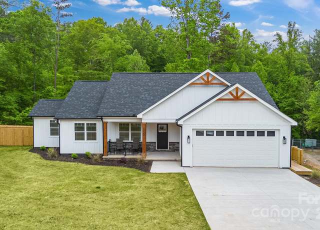 Property at 1222 Summerhill St SW, Lenoir, NC 28645, 3 beds, 2 baths