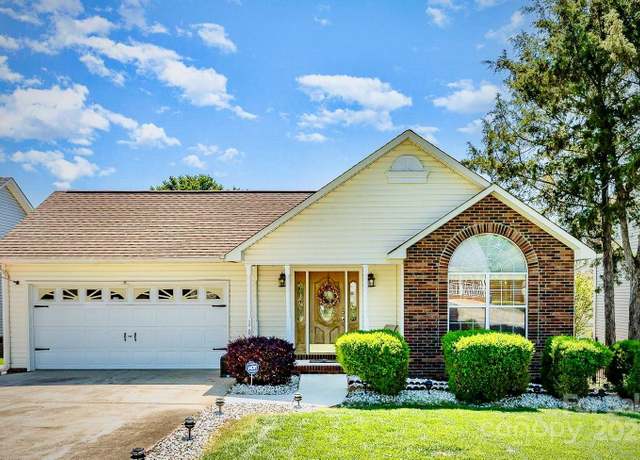 Property at 1076 Braxton Dr, Concord, NC 28025, 3 beds, 3 baths