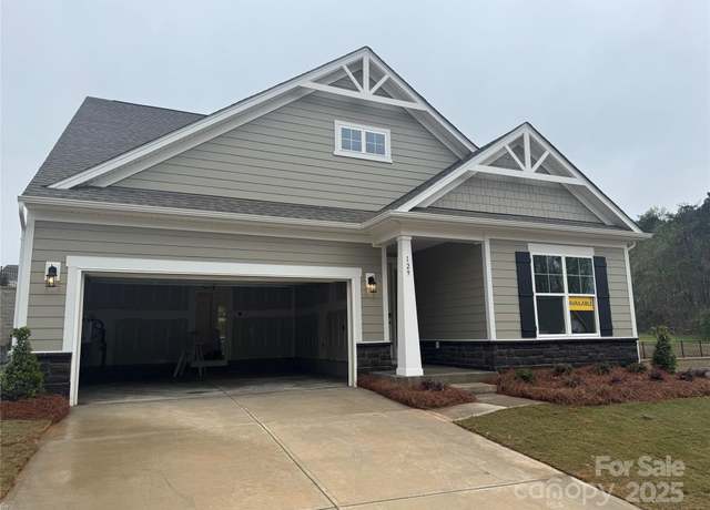 Property at 129 Prestwick Way #40, Mooresville, NC 28115, 4 beds, 3 baths