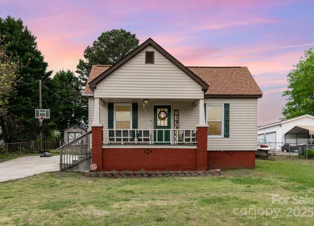 Property at 557 Hunter Ave, Kannapolis, NC 28083, 3 beds, 2 baths