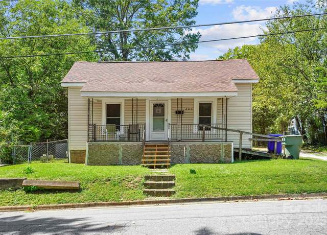 Property at 225 Institute St, Mooresville, NC 28115, 2 beds, 1 bath
