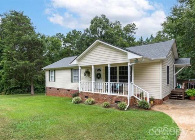 Property at 592 Rambo Rd E, Rock Hill, SC 29730, 3 beds, 2 baths