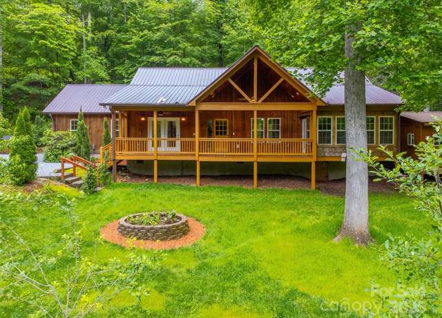 Property at 16 Timber Creek Cir, Sylva, NC 28779, 2 beds, 2.5 baths