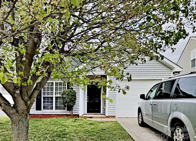 Property at 1703 Southwind Dr, Charlotte, NC 28216, 3 beds, 2 baths