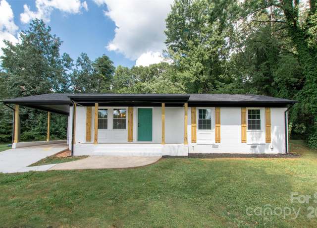Property at 716 W Pine Cir, Statesville, NC 28677, 3 beds, 2 baths