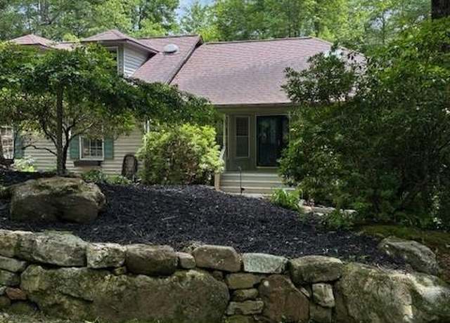 Property at 23 Dvga Ct, Brevard, NC 28712, 3 beds, 3 baths