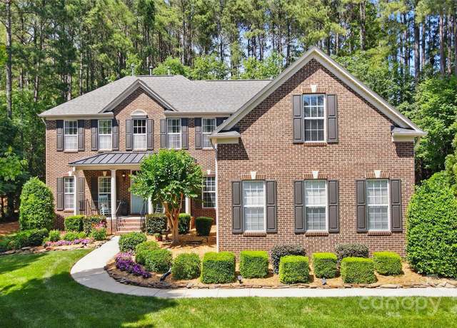 Property at 129 Willow Tree Ln, Mount Holly, NC 28120, 4 beds, 3.5 baths