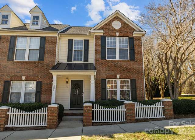 Property at 604 Atherton Way, Rock Hill, SC 29730, 2 beds, 2.5 baths
