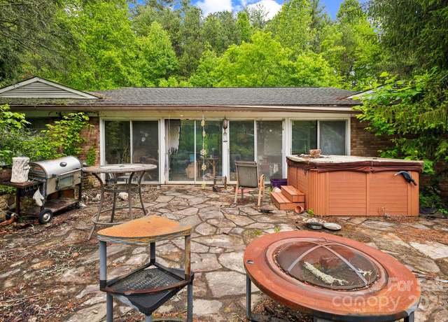 Property at 4739 US 23 Hwy, Mars Hill, NC 28754, 3 beds, 3.5 baths