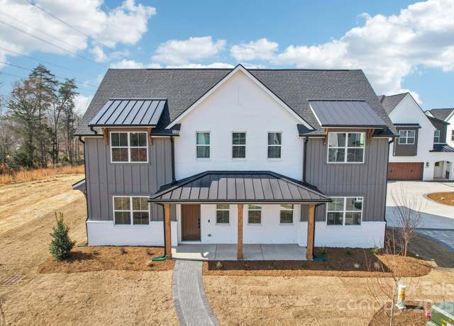 Property at 809 Terra Dr, Tega Cay, SC 29708, 3 beds, 2.5 baths