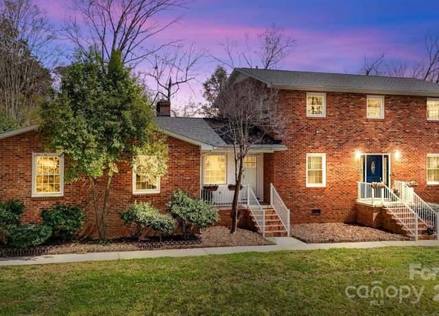 Property at 536 Shiloh Church Rd, Hickory, NC 28601, 4 beds, 3.5 baths
