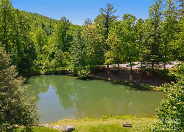 Property at 98 Flameleaf Ln, Hendersonville, NC 28739