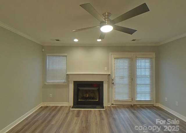 Property at 1826 Birch Heights Ct, Charlotte, NC 28213, 2 beds, 2.5 baths