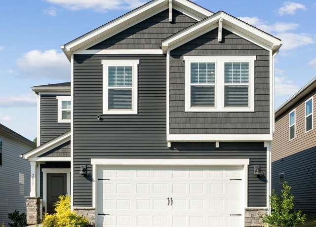 Property at 2017 Belterra Dr, Charlotte, NC 28216, 3 beds, 2.5 baths