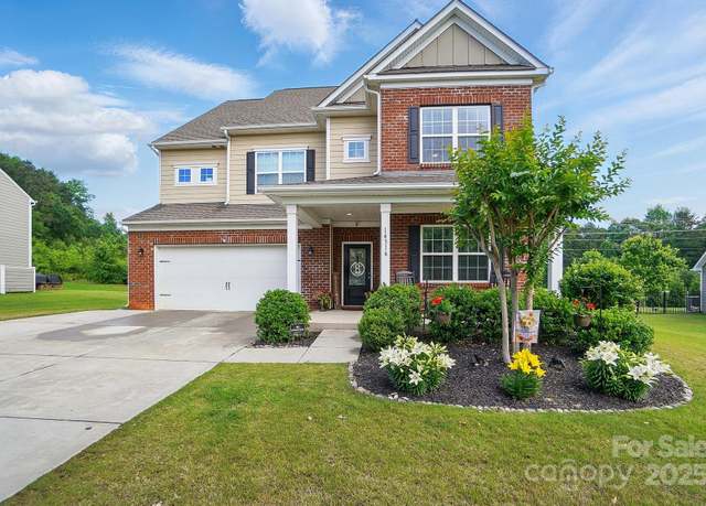 Property at 14316 Baytown Ct, Huntersville, NC 28078, 6 beds, 4.5 baths