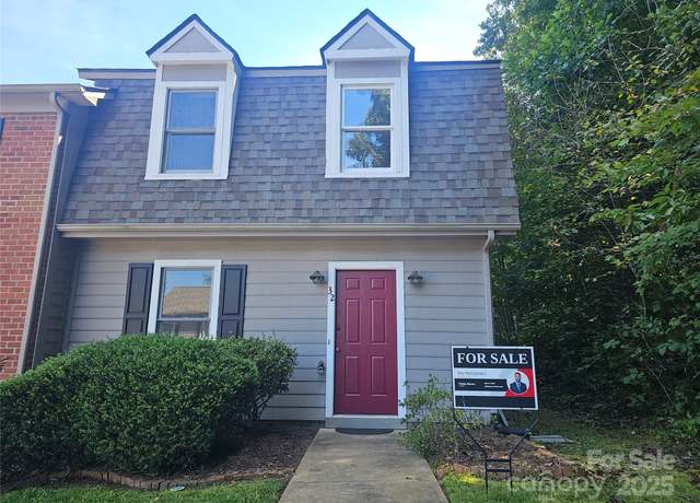 Property at 32 Sleepy Hollow Ln, Swannanoa, NC 28778, 2 beds, 2.5 baths