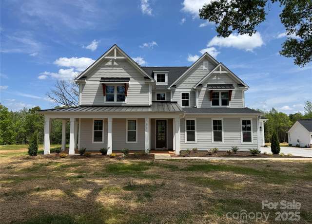 Property at 8704 Sherrills Ford Rd, Sherrills Ford, NC 28673, 4 beds, 3.5 baths