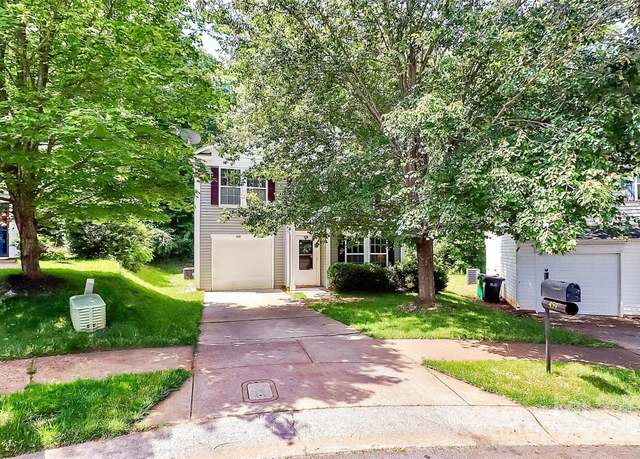 Property at 459 Presidents Ct, Charlotte, NC 28217, 4 beds, 2.5 baths