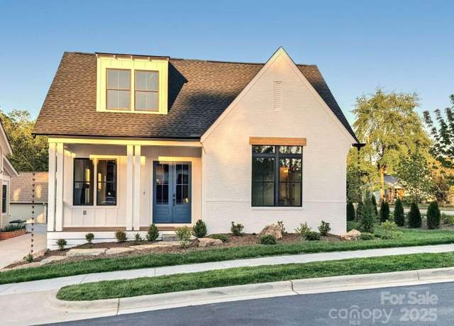 Property at 10 Hidden Pond Ln, Brevard, NC 28712, 4 beds, 3 baths