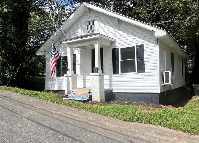 Property at 606 Center St NW, Lenoir, NC 28645, 2 beds, 1 bath