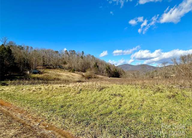 Property at 1256 Jakes Branch Rd, Marion, NC 28752, 3 beds, 2 baths