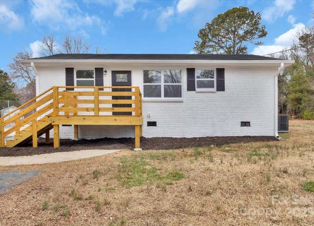 Property at 356 Hill Rd, Lincolnton, NC 28092, 2 beds, 2 baths