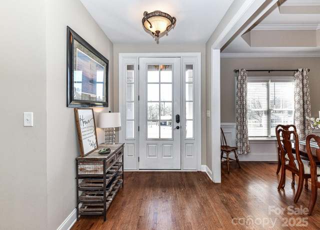 Property at 816 Springs Rd, Dallas, NC 28034, 3 beds, 2.5 baths