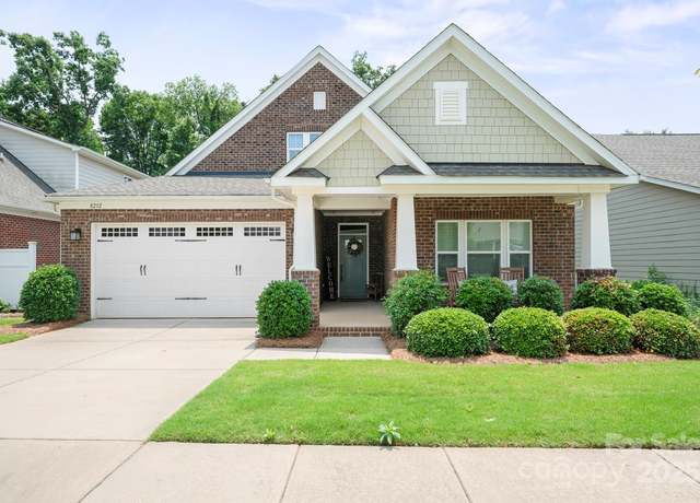 Property at 8232 Bretton Woods Dr, Charlotte, NC 28227, 3 beds, 2 baths