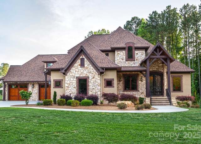Property at 108 Washam Rd, Mooresville, NC 28117, 4 beds, 3.5 baths