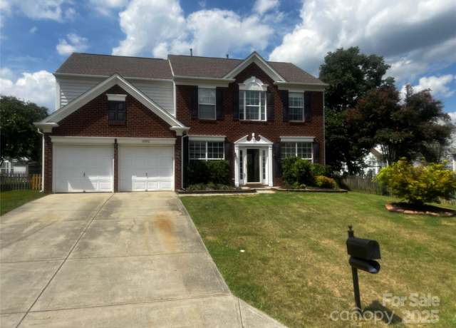 Property at 6092 Creekview Ct, Harrisburg, NC 28075, 4 beds, 2.5 baths