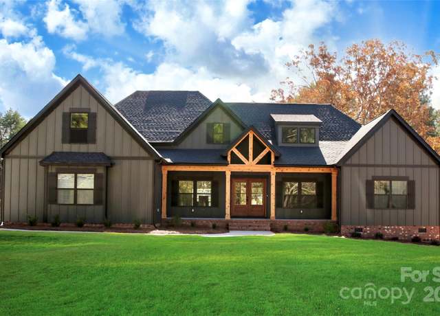 Property at 5016 Carolina North Dr, Gastonia, NC 28056, 3 beds, 2.5 baths