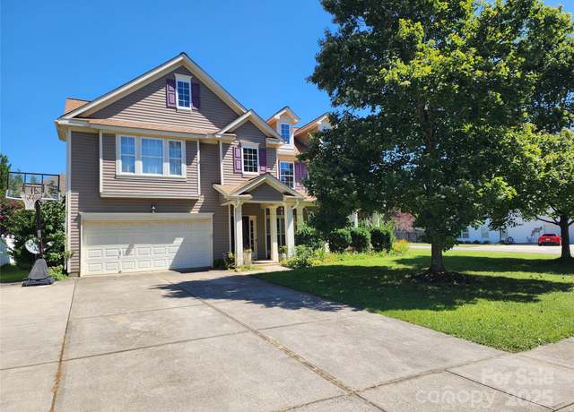 Property at 210 Golden Valley Dr, Mooresville, NC 28115, 5 beds, 3 baths