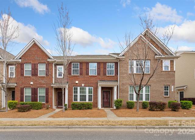 Property at 9017 Lanark Ln, Fort Mill, SC 29707, 3 beds, 2.5 baths