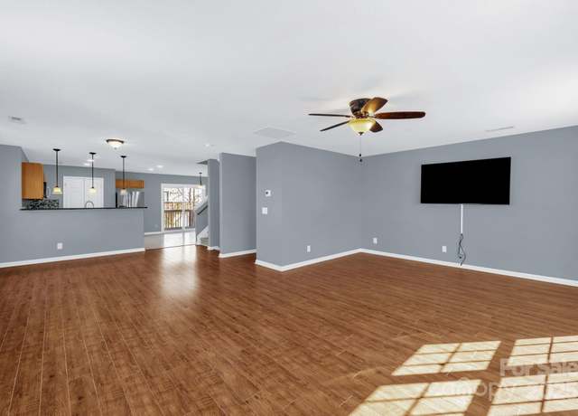 Property at 20 Dillingham Pl, Greensboro, NC 27455, 4 beds, 3.5 baths