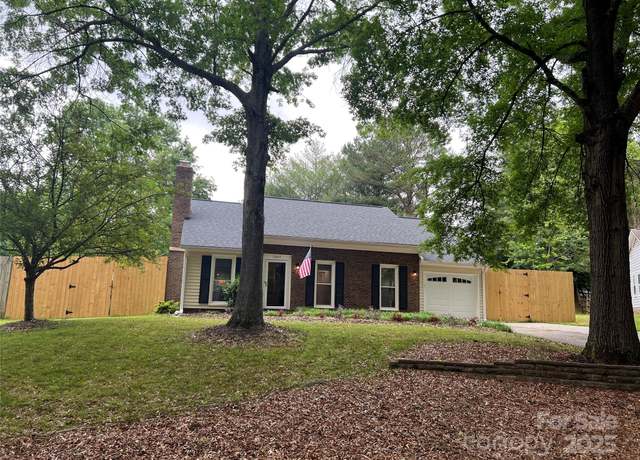 Property at 9207 Branson Ct, Charlotte, NC 28210, 3 beds, 2 baths