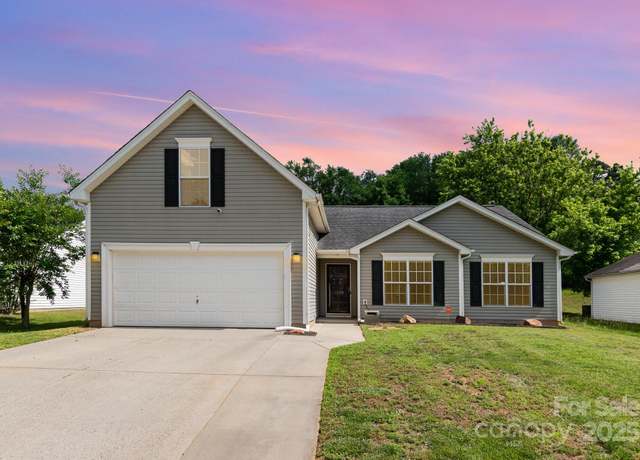 Property at 1533 Moss Creek Dr, Harrisburg, NC 28075, 4 beds, 2 baths
