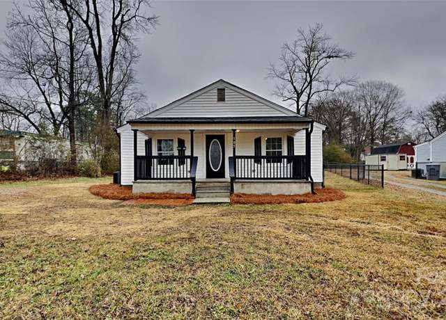 Property at 105 Valley Ave, Clover, SC 29710, 3 beds, 2 baths
