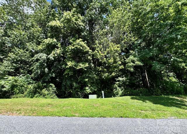 Property at 35 Ladys Fern Trl, Hendersonville, NC 28739
